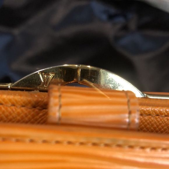 WomLOUIS VUITTON Orange EPI Porte Monnaie Viennois Bifold KissLock Wallet RARE - Picture 13 of 17